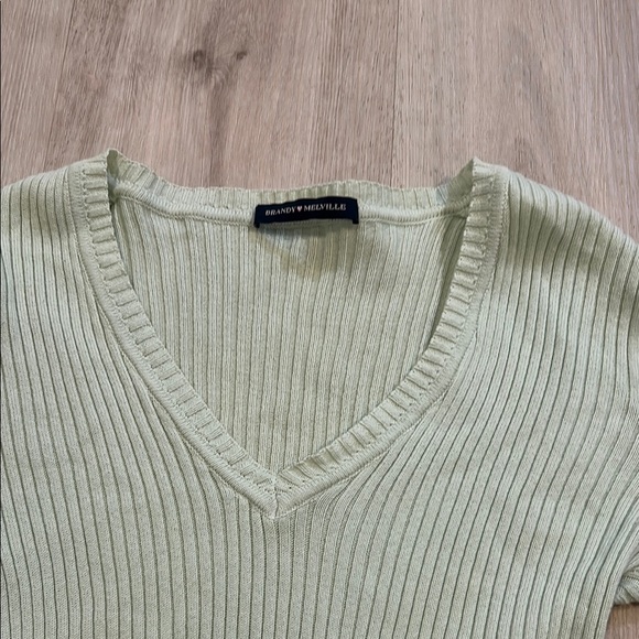 Brandy Melville green Ribbed V-Neck Long Sleeve Top - Picture 4 of 4